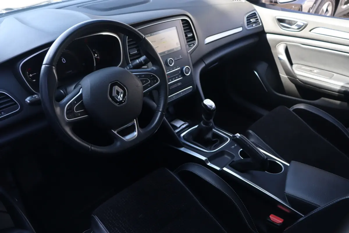 1.2 TCe Zen | Keyless | DAB | Leder/Alcantara |