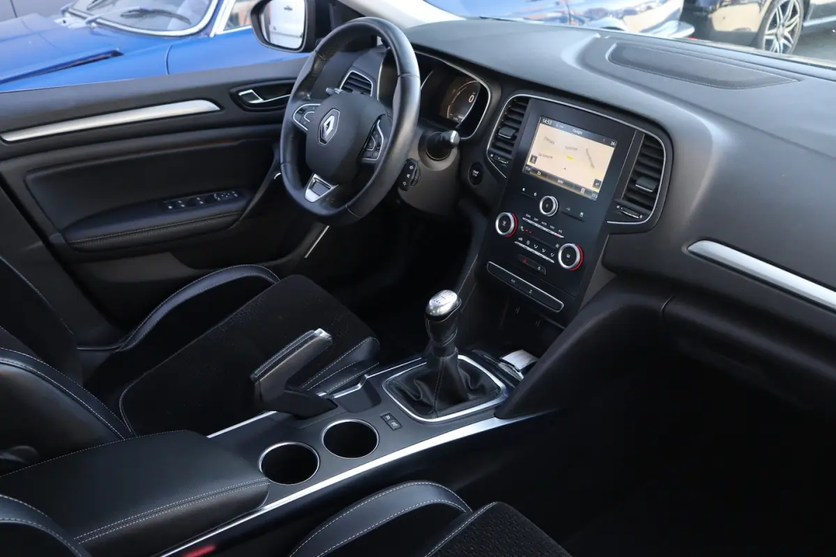 1.2 TCe Zen | Keyless | DAB | Leder/Alcantara |
