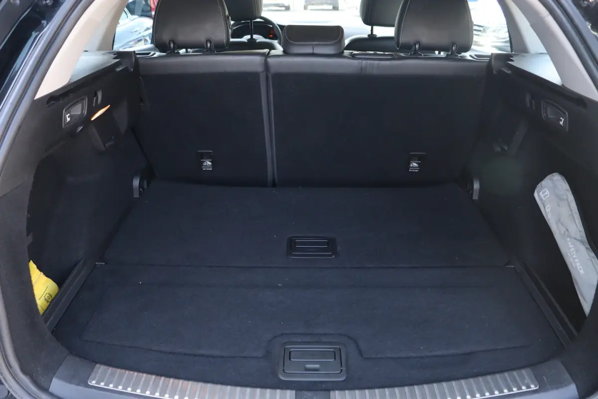 1.2 TCe Zen | Keyless | DAB | Leder/Alcantara |