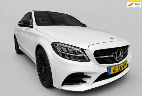 180 - AMG Pakket - Panodak - Camera - Stoelverwarming - Afneembare trekhaak