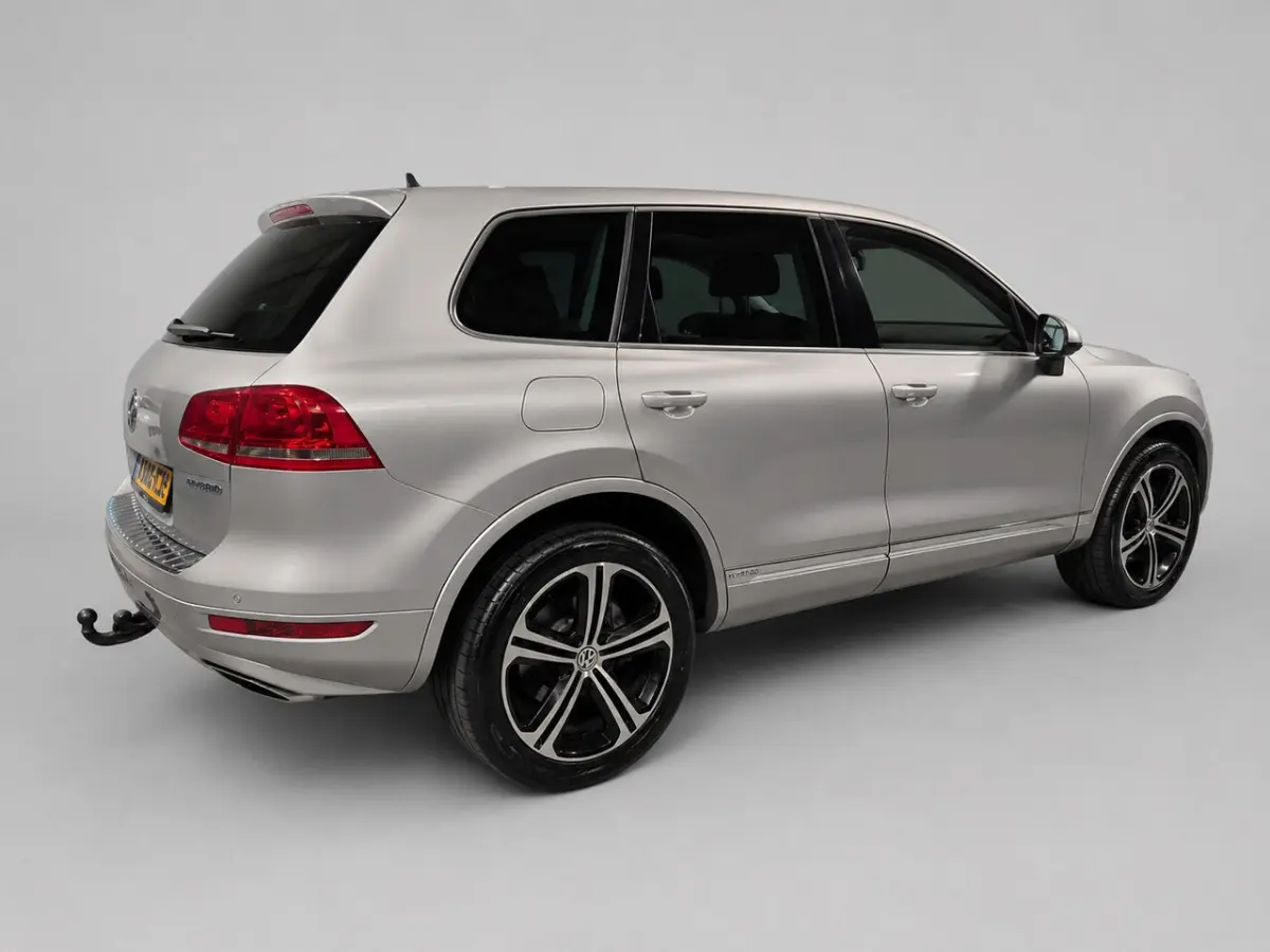 3.0 TSI Hybrid High Edition - Panoramadak - Leder - Stoelverw en Koeling - Elektr klep - E