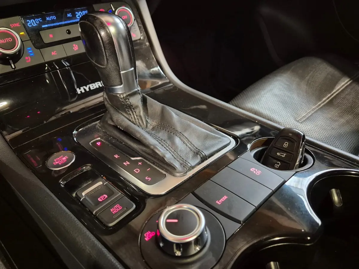 3.0 TSI Hybrid High Edition - Panoramadak - Leder - Stoelverw en Koeling - Elektr klep - E