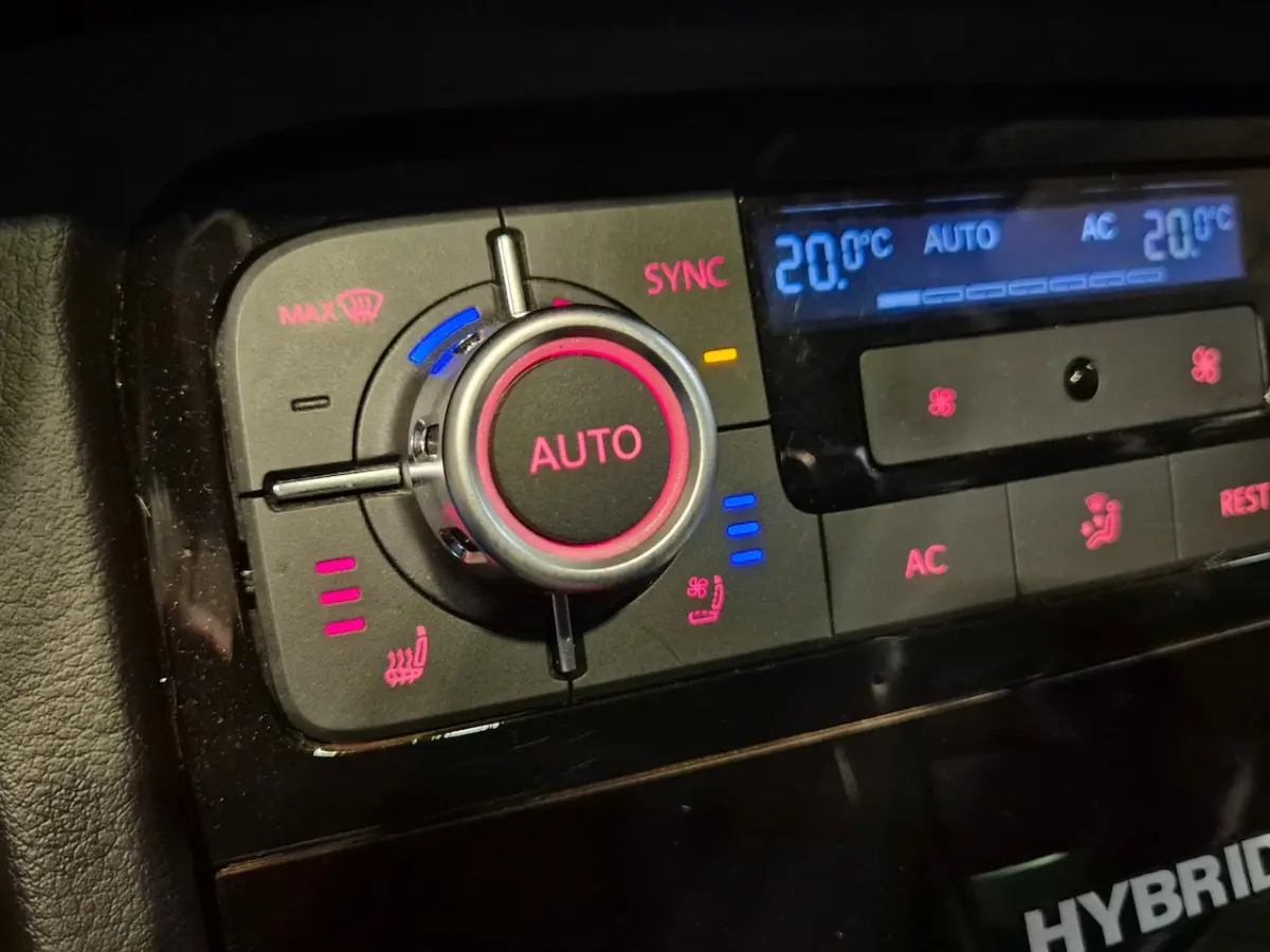 3.0 TSI Hybrid High Edition - Panoramadak - Leder - Stoelverw en Koeling - Elektr klep - E