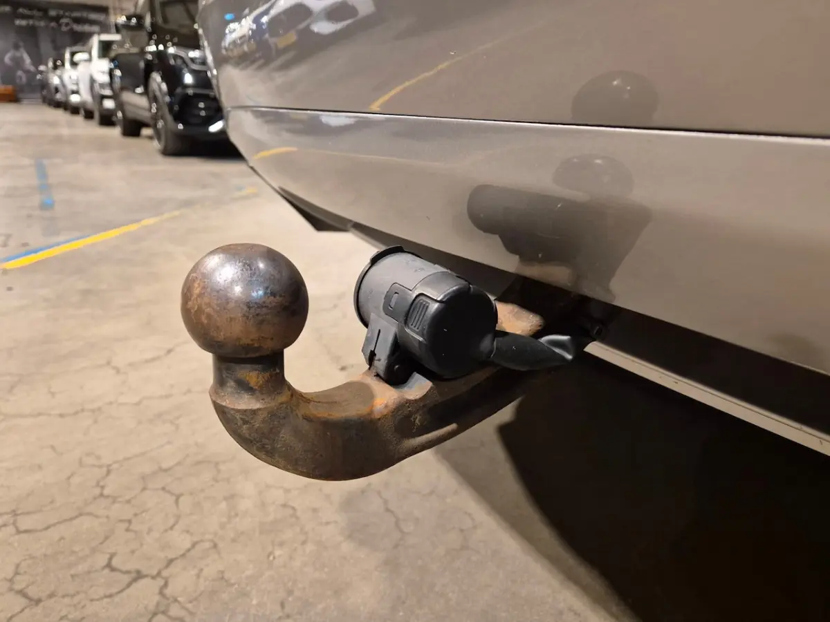 3.0 TSI Hybrid High Edition - Panoramadak - Leder - Stoelverw en Koeling - Elektr klep - E