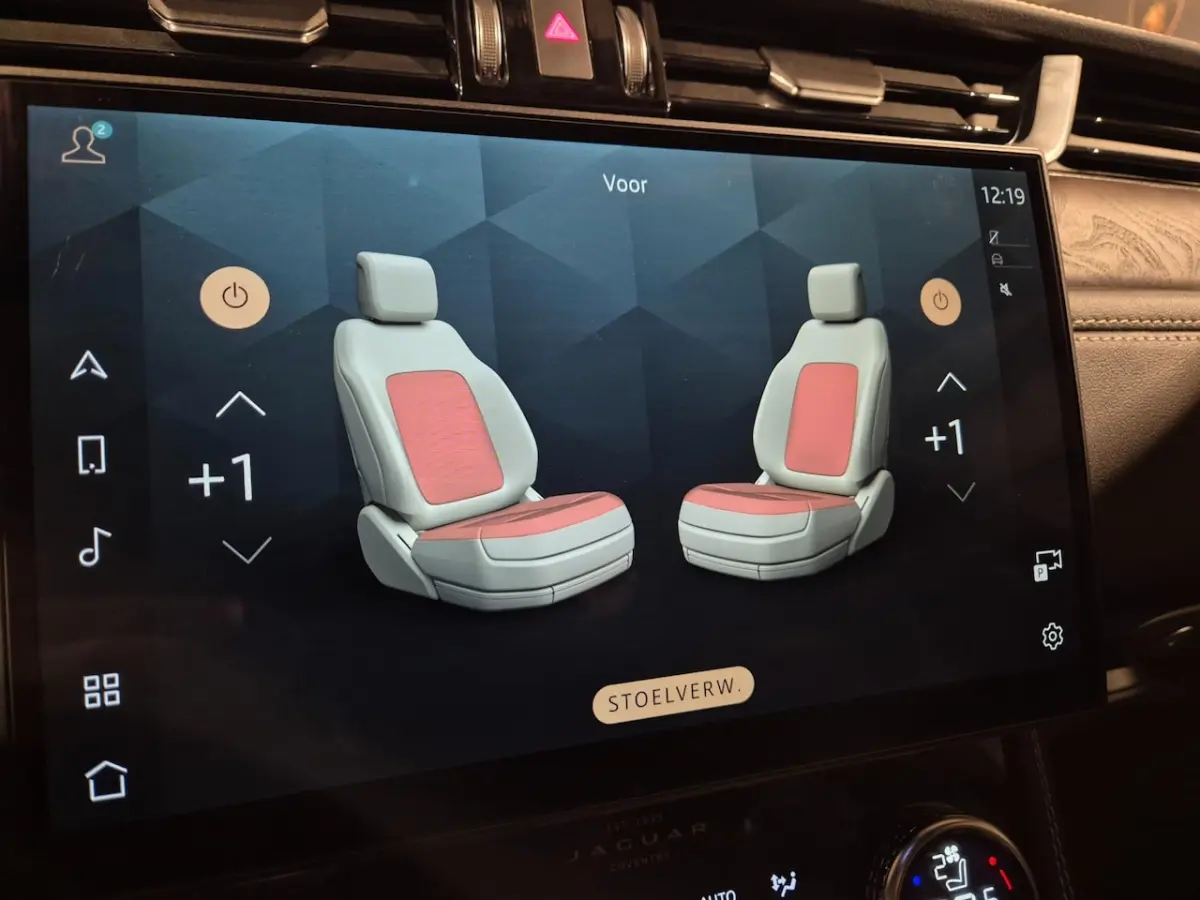2.0 P400e PHEV HSE R-Dynamic - Panoramadak - Meridian Surround - Memorystoelen - Incl BTW