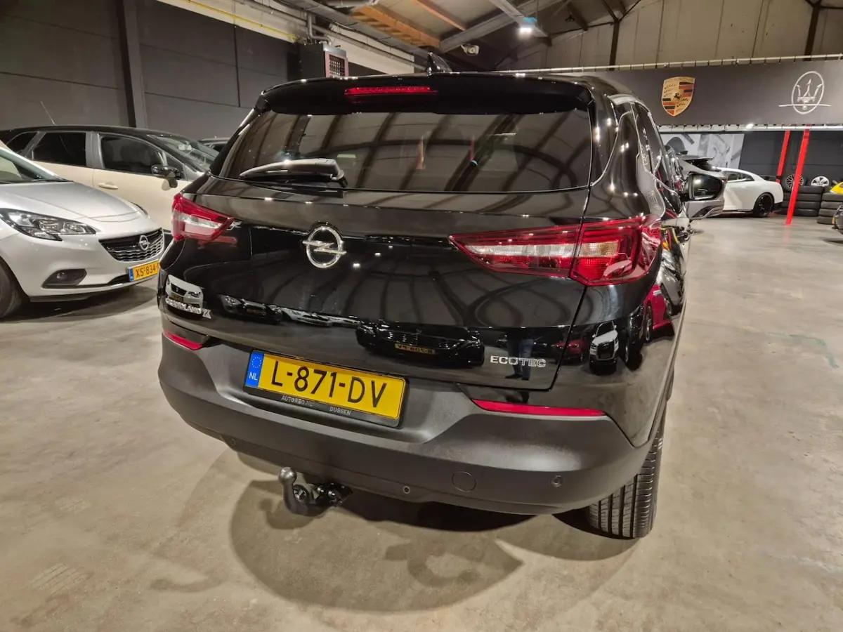 1.2 Turbo Business Edition - Navigatie - CarPlay - Camera - Airco - Cruise - Stoelverw - N