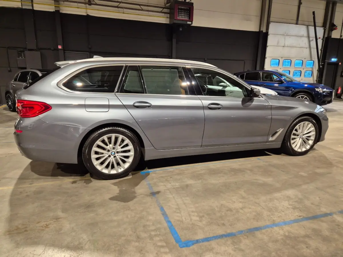 530i High Executive Edition - Panoramadak - HeadUp - Adapt Cruise - Ambiancelight - Memory
