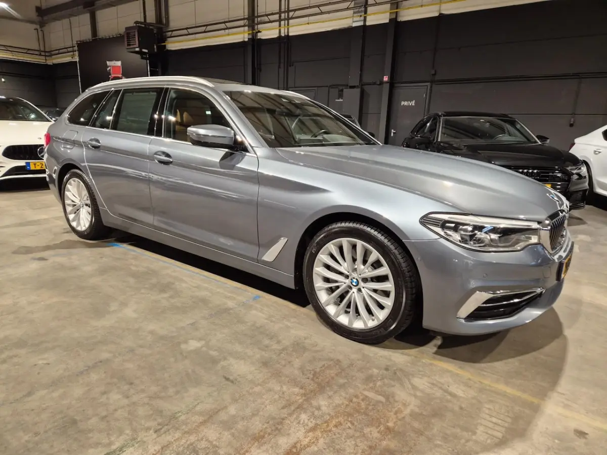 530i High Executive Edition - Panoramadak - HeadUp - Adapt Cruise - Ambiancelight - Memory