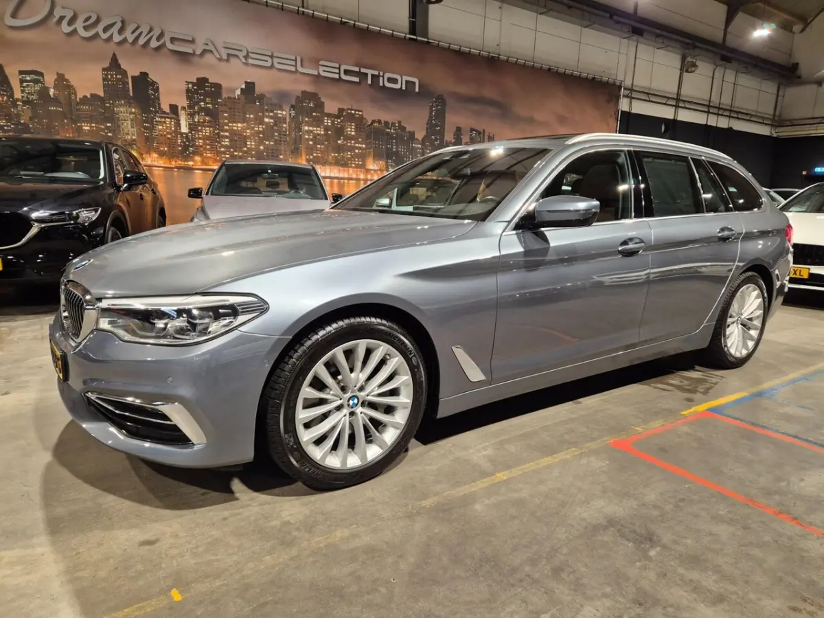 530i High Executive Edition - Panoramadak - HeadUp - Adapt Cruise - Ambiancelight - Memory