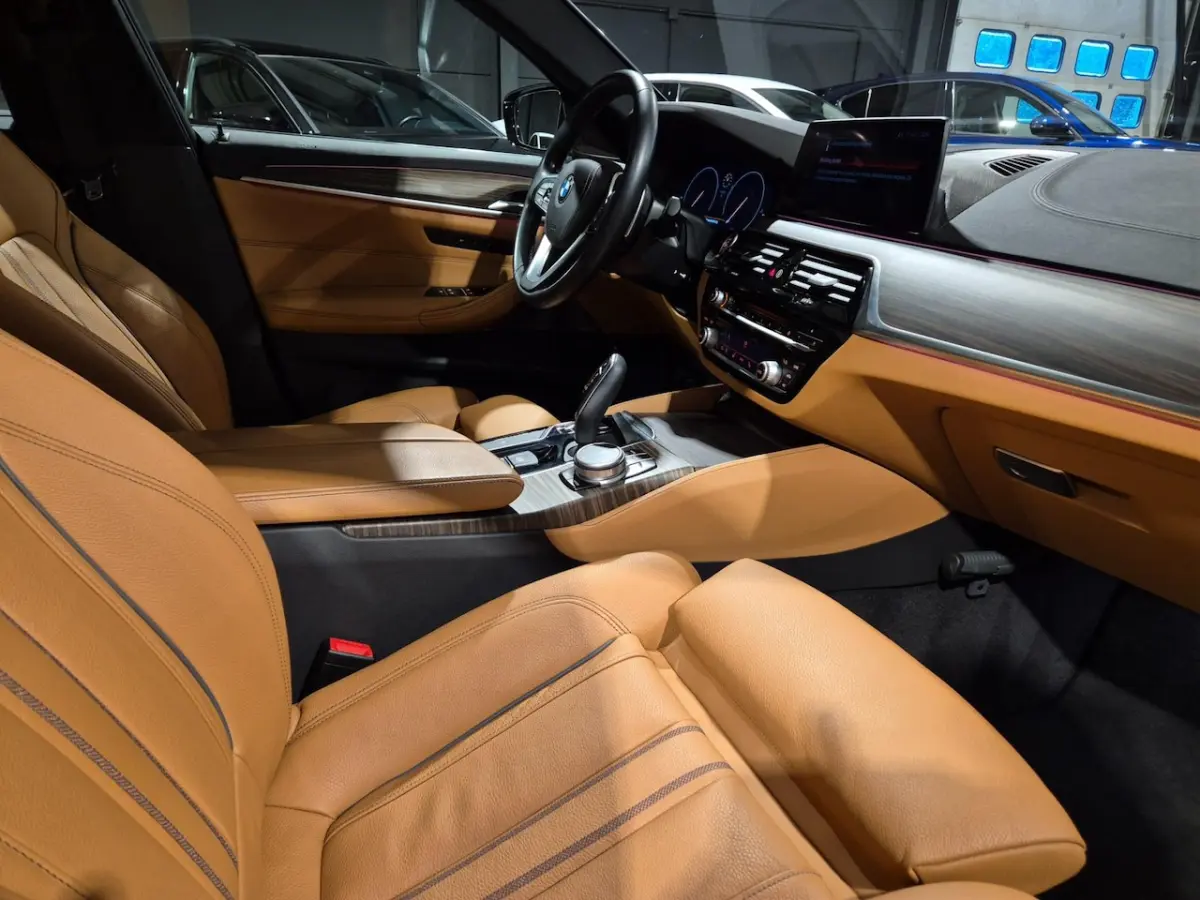 530i High Executive Edition - Panoramadak - HeadUp - Adapt Cruise - Ambiancelight - Memory