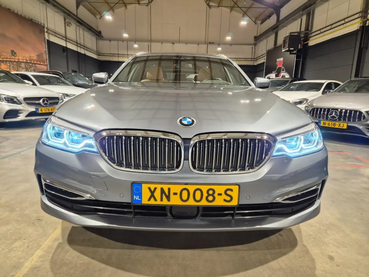 530i High Executive Edition - Panoramadak - HeadUp - Adapt Cruise - Ambiancelight - Memory