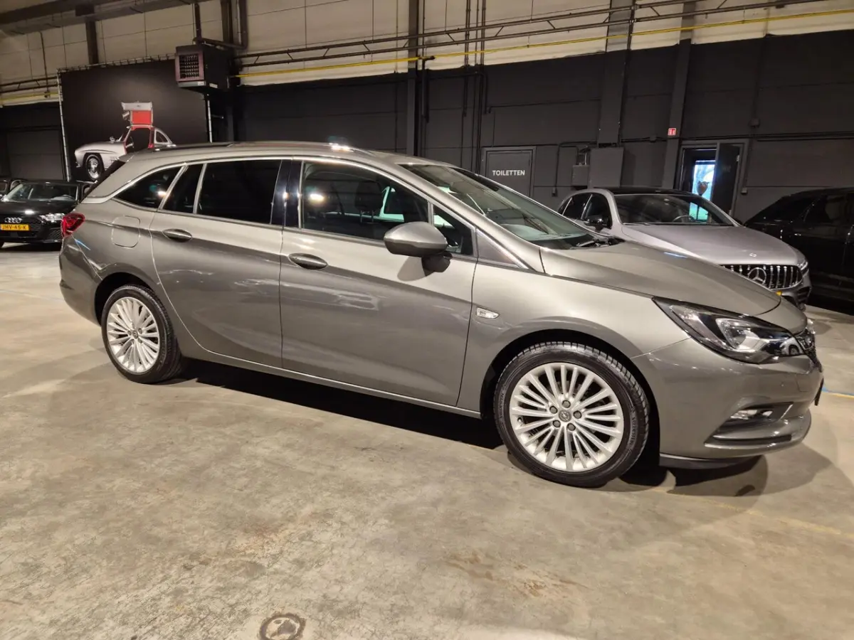 1.0 Turbo Innovation - Navigatie - CarPlay - Stoel en Stuurverwarming - Keyless - Elektr k