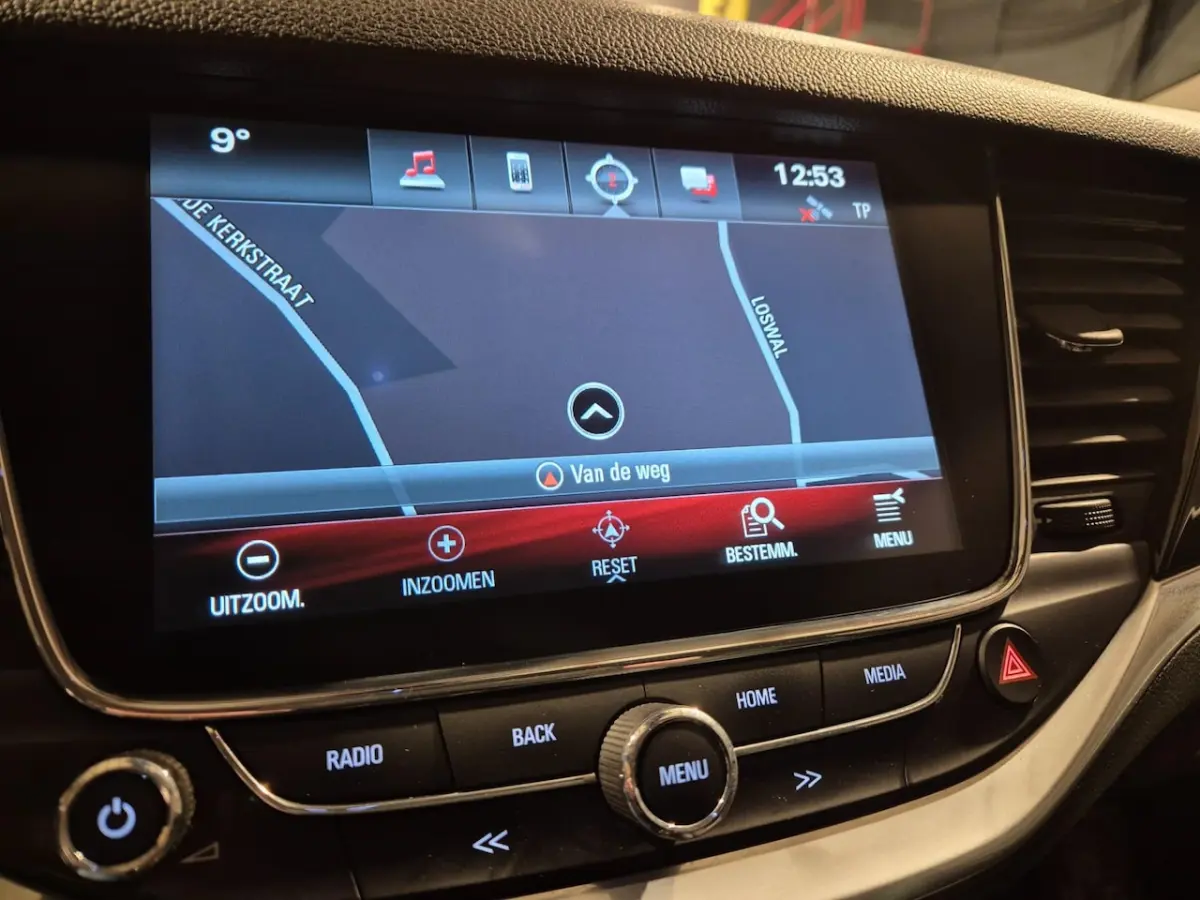 1.0 Turbo Innovation - Navigatie - CarPlay - Stoel en Stuurverwarming - Keyless - Elektr k