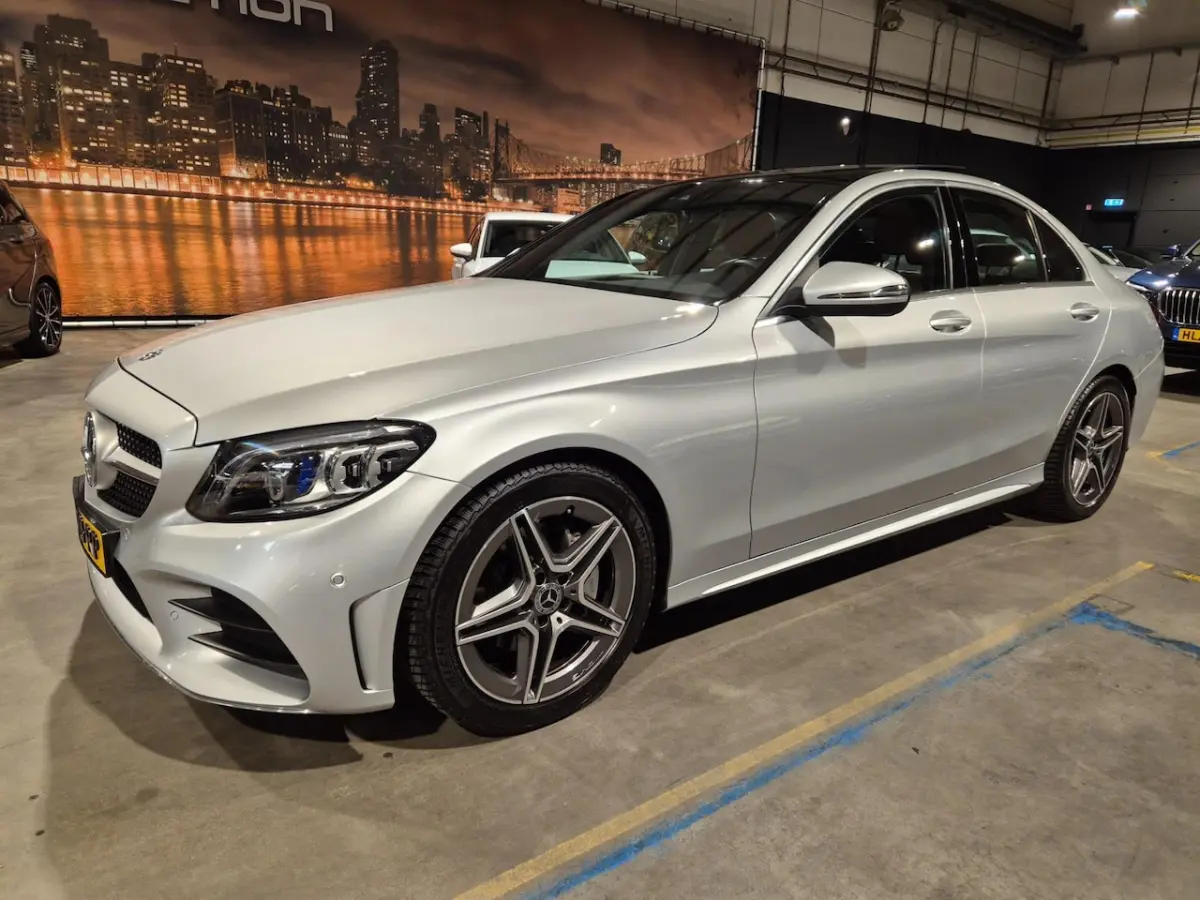 180 Business Solution AMG - Panoramadak - Leder - Navi - Camera - NL Auto - Incl BTW