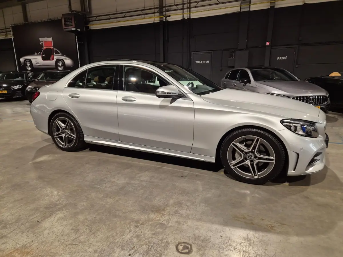 180 Business Solution AMG - Panoramadak - Leder - Navi - Camera - NL Auto - Incl BTW