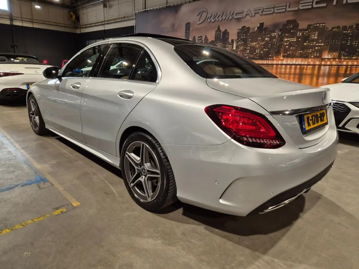 180 Business Solution AMG - Panoramadak - Leder - Navi - Camera - NL Auto - Incl BTW