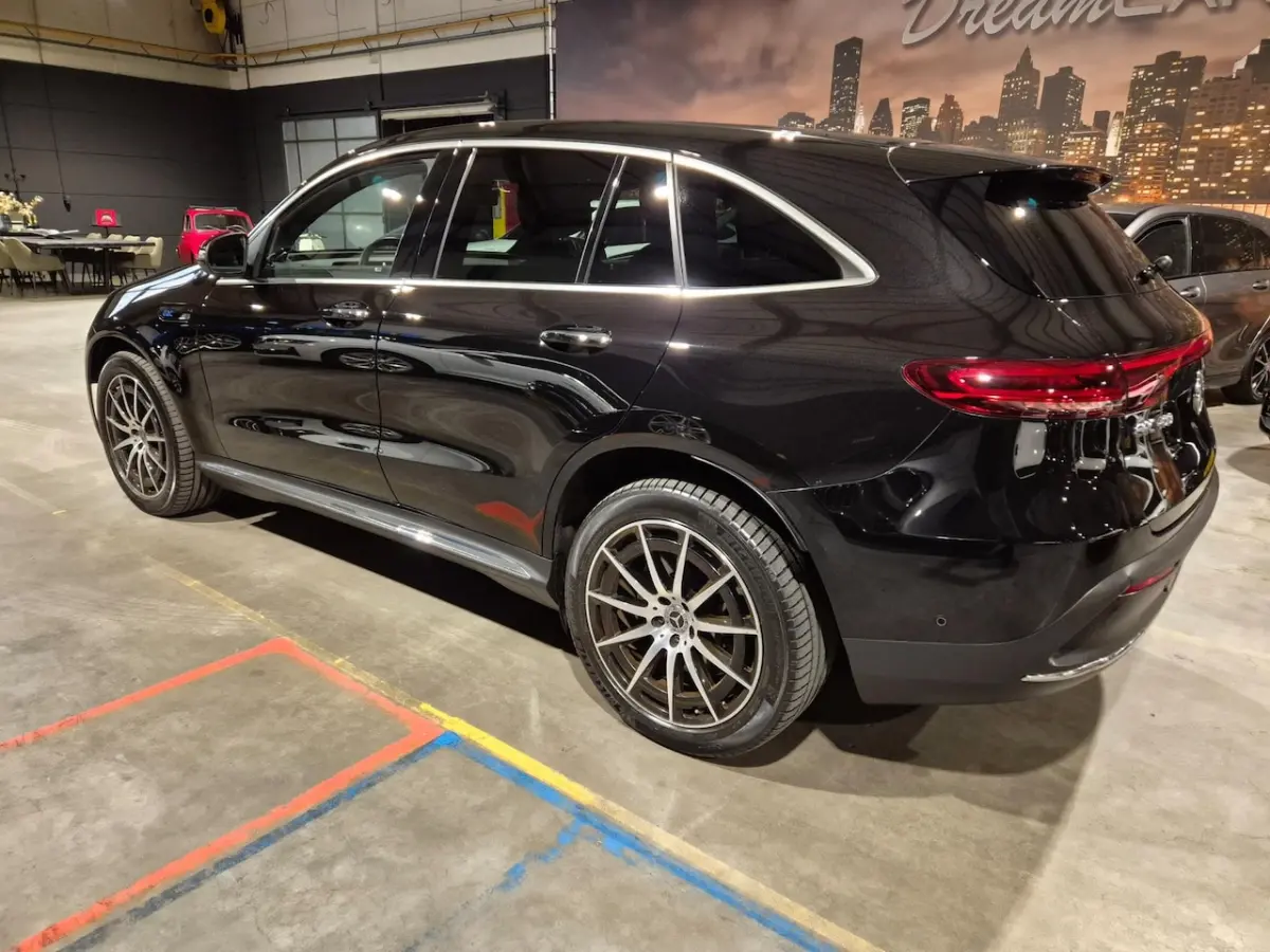 400 4MATIC Business Solution AMG 80 kWh - SOH 96% - Ambiant light - Adapt Cruise - NL Auto
