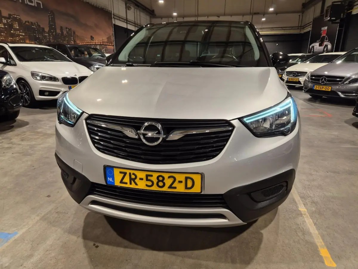 1.2 Turbo 120 Jaar Edition - 110 pk - CarPlay - Cruise - Stoelverwarming - Incl BTW