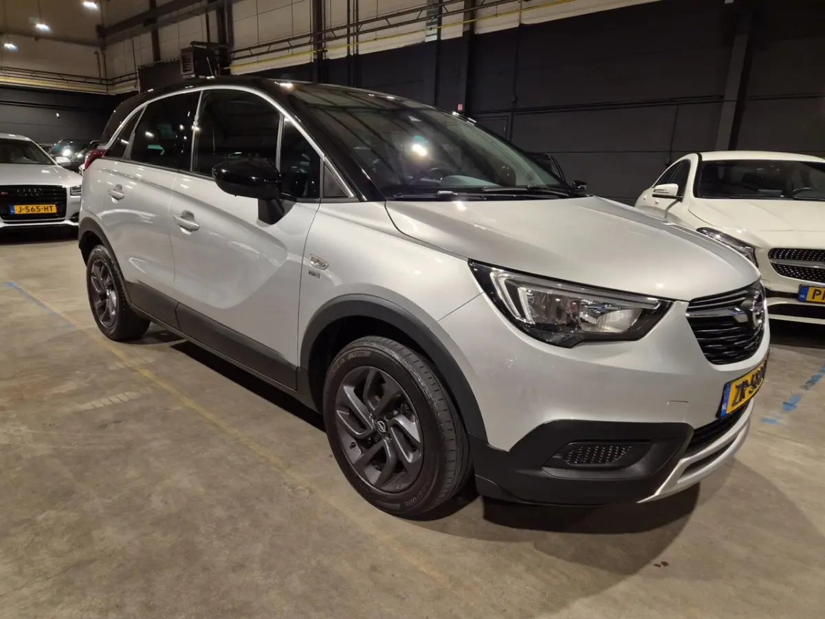 1.2 Turbo 120 Jaar Edition - 110 pk - CarPlay - Cruise - Stoelverwarming - Incl BTW