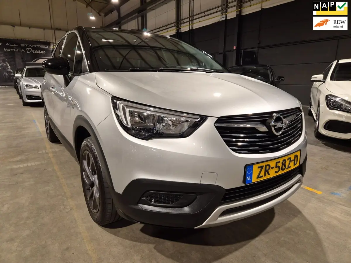 1.2 Turbo 120 Jaar Edition - 110 pk - CarPlay - Cruise - Stoelverwarming - Incl BTW