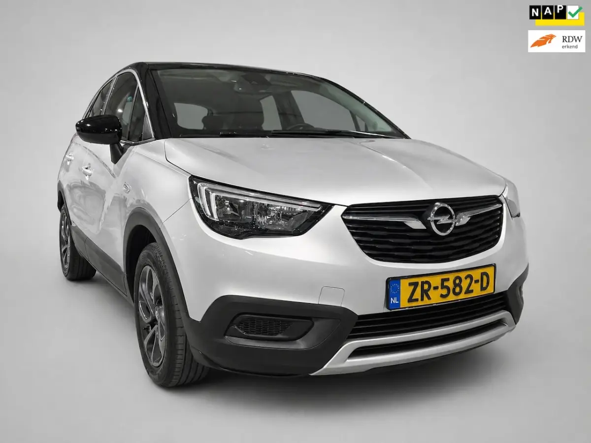 1.2 Turbo 120 Jaar Edition - 110 pk - CarPlay - Cruise - Stoelverwarming - Incl BTW