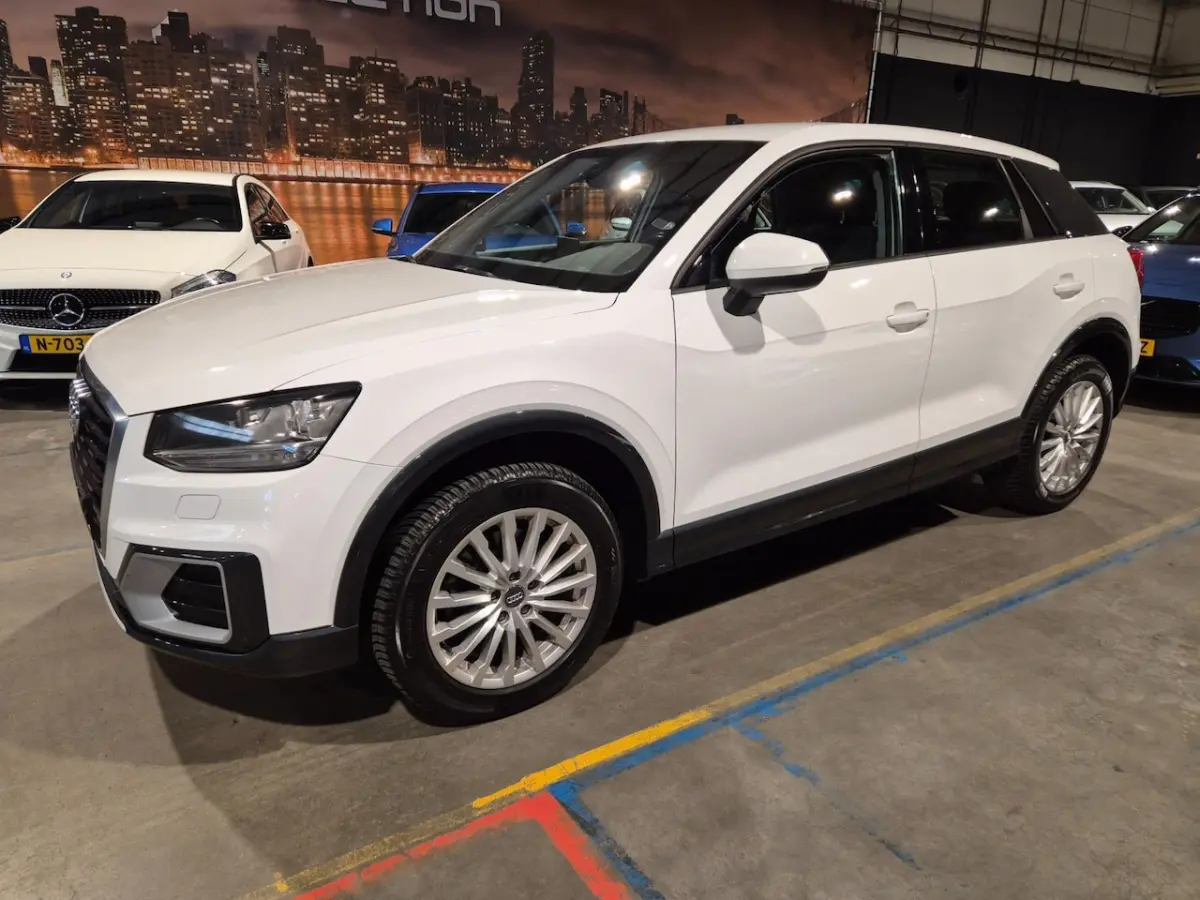 1.6 TDI Design Pro Line - Automaat - Navigatie - PDC - Stoelverw - Trekhaak
