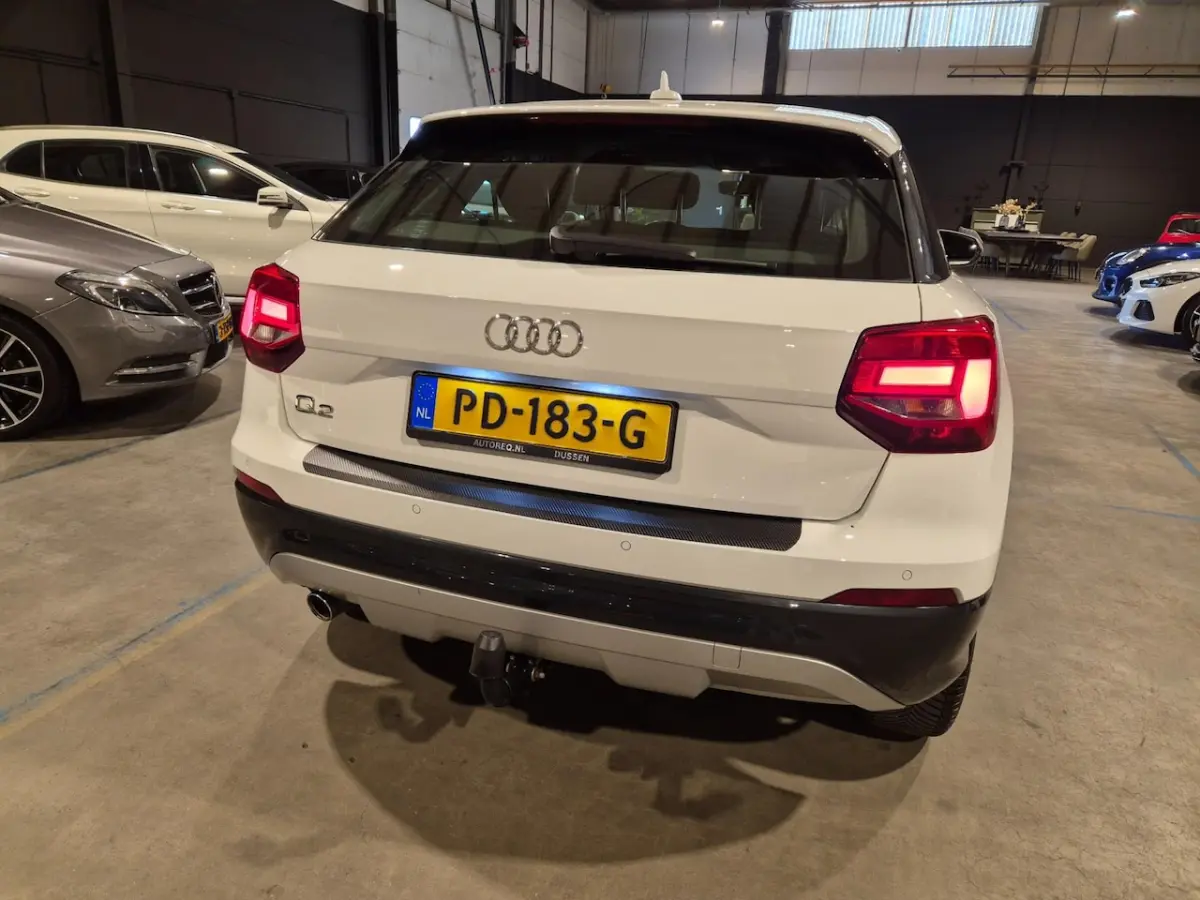 1.6 TDI Design Pro Line - Automaat - Navigatie - PDC - Stoelverw - Trekhaak