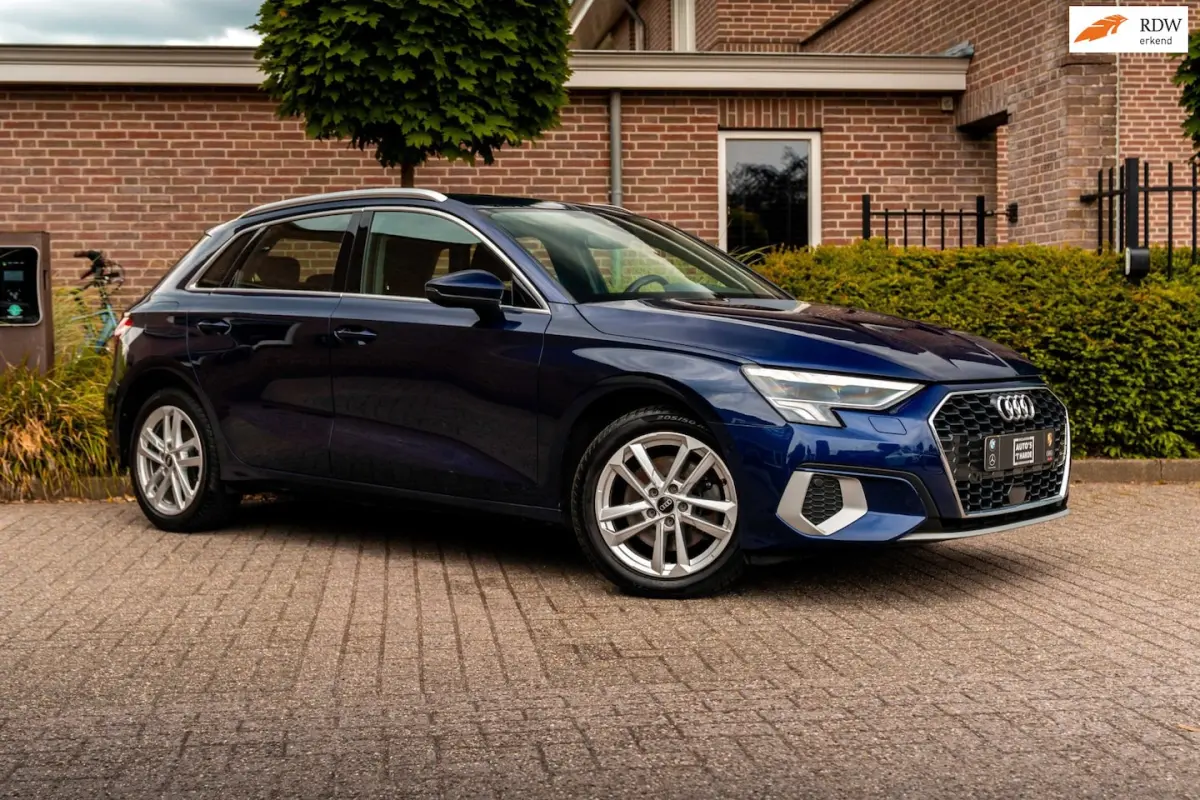 40 TFSI e Business Edition 204 PK Ambiance Adaptive Keyless Elek.Klep Stoelverwarming 17''