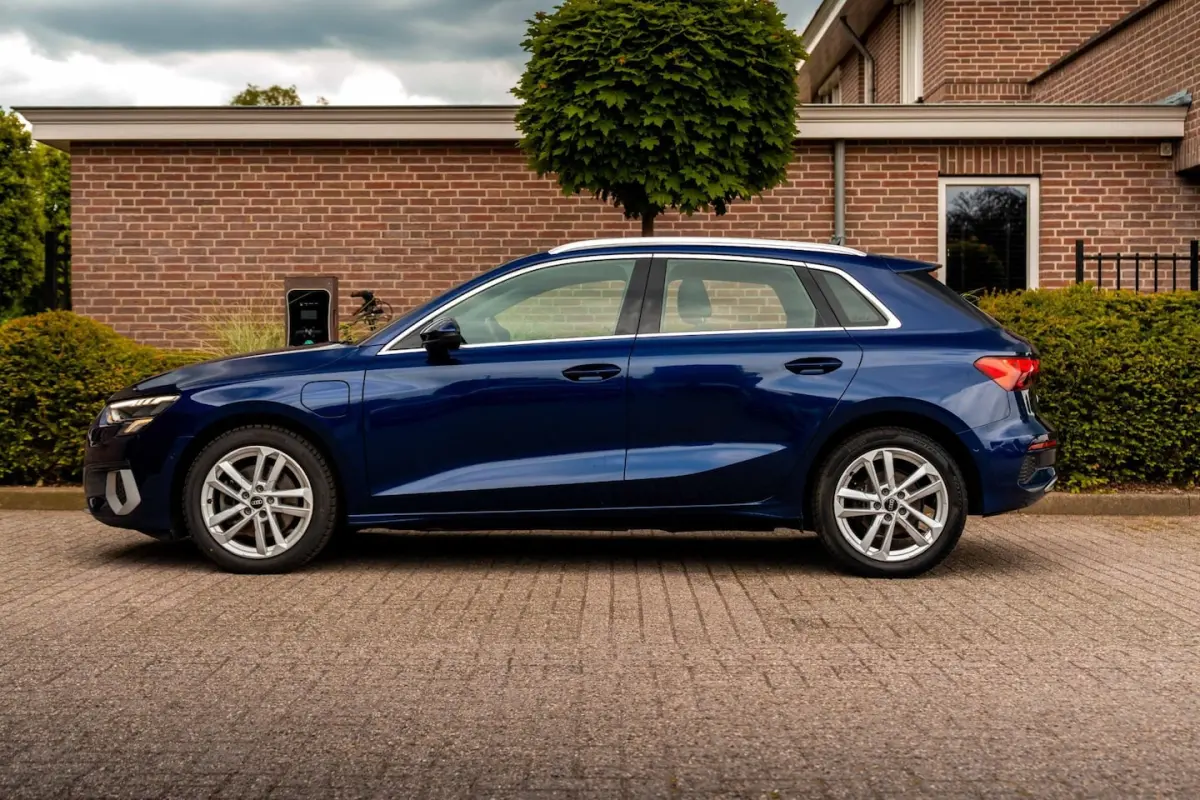 40 TFSI e Business Edition 204 PK Ambiance Adaptive Keyless Elek.Klep Stoelverwarming 17''