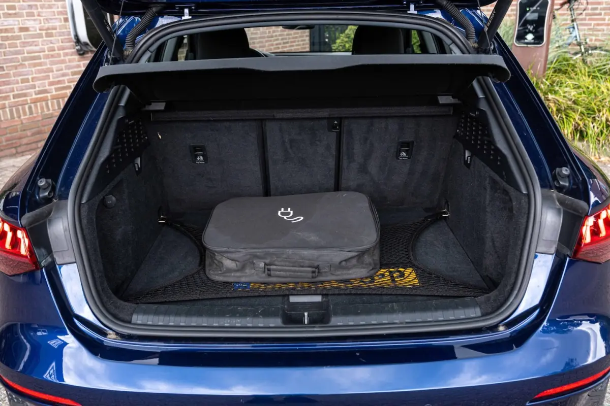 40 TFSI e Business Edition 204 PK Ambiance Adaptive Keyless Elek.Klep Stoelverwarming 17''