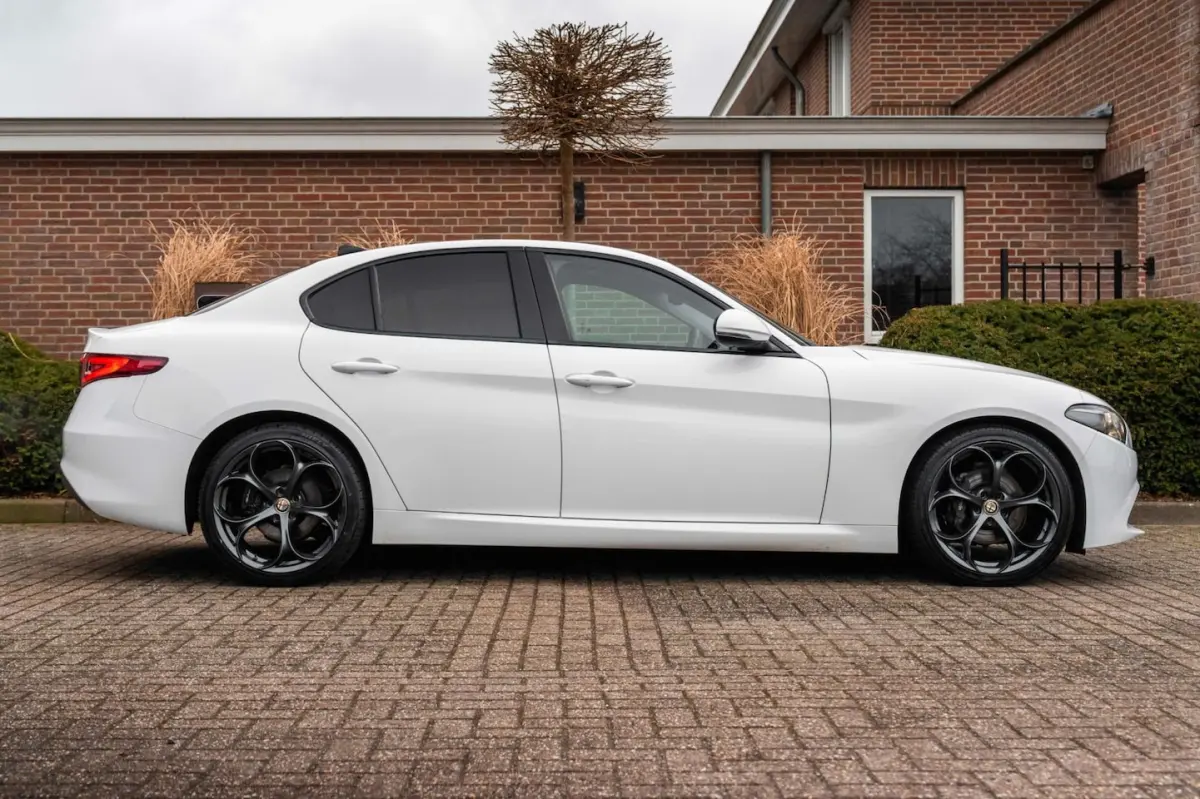 2.0T Super 200 PK Aut. Pano Keyless Half/Leder Xenon 19''