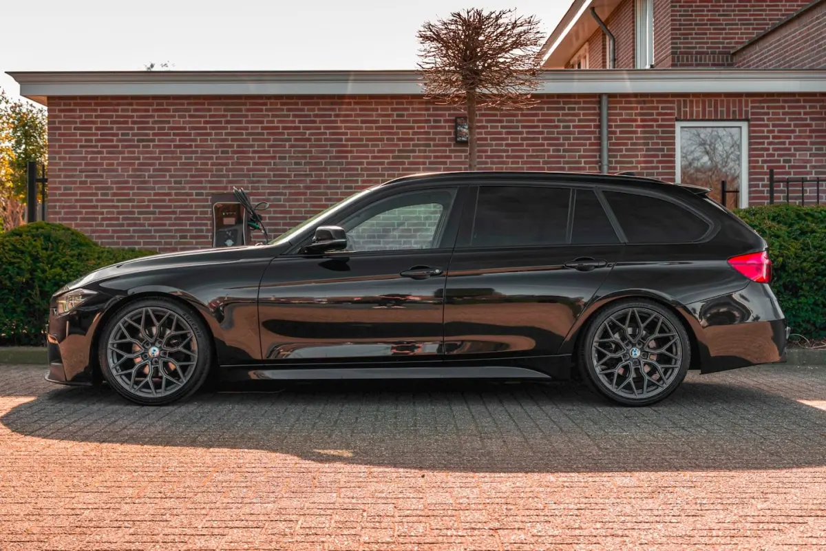 318i M-Sport LED Half/Leer Stoelverwarming Elek.Klep 19''