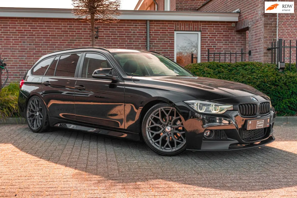 318i M-Sport LED Half/Leer Stoelverwarming Elek.Klep 19''