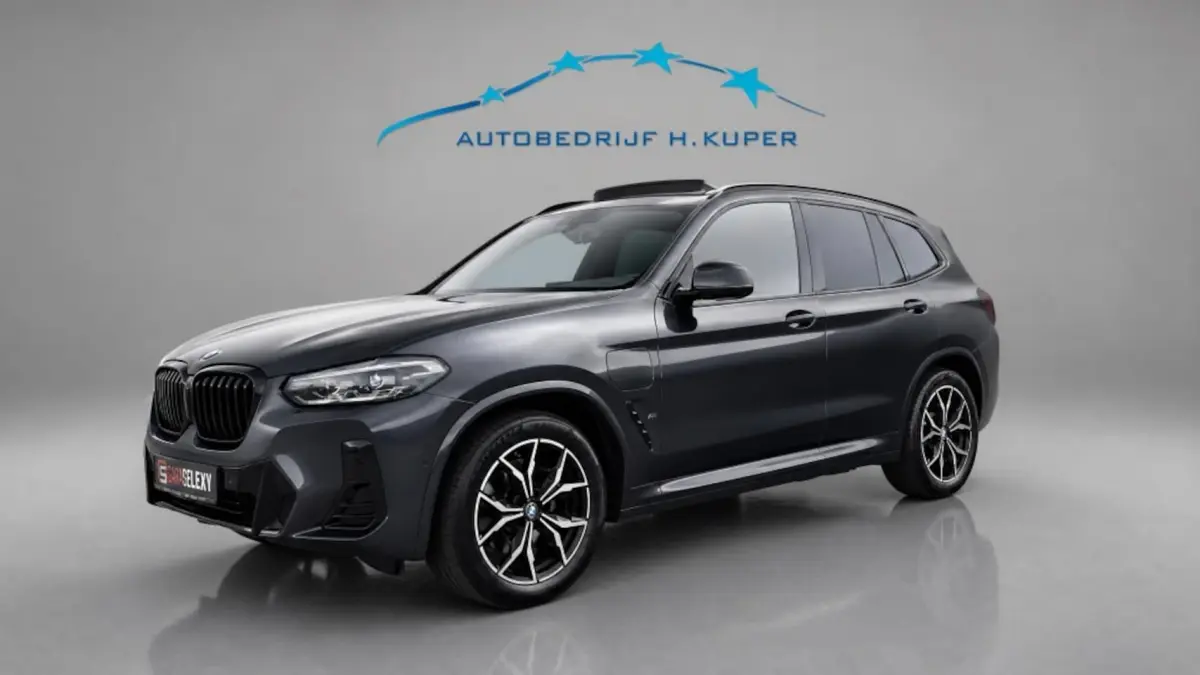 xDrive30e M-Sport 292PK | Elektr. Pano dak | Cruise | Camera |
