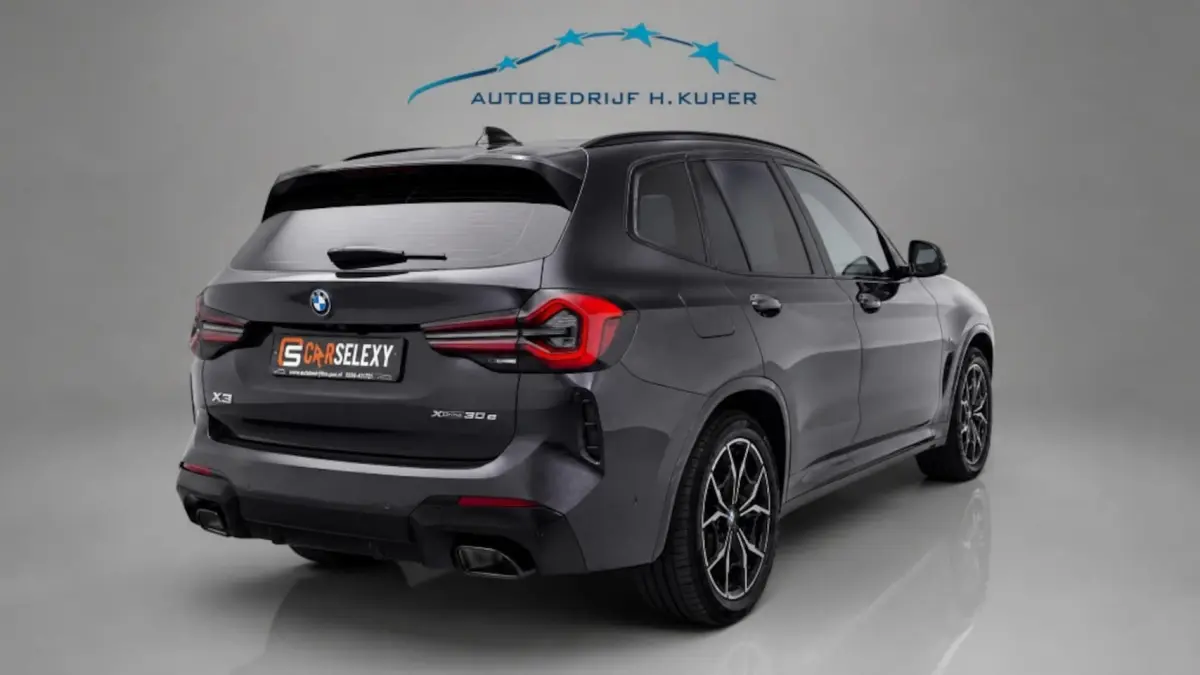 xDrive30e M-Sport 292PK | Elektr. Pano dak | Cruise | Camera |