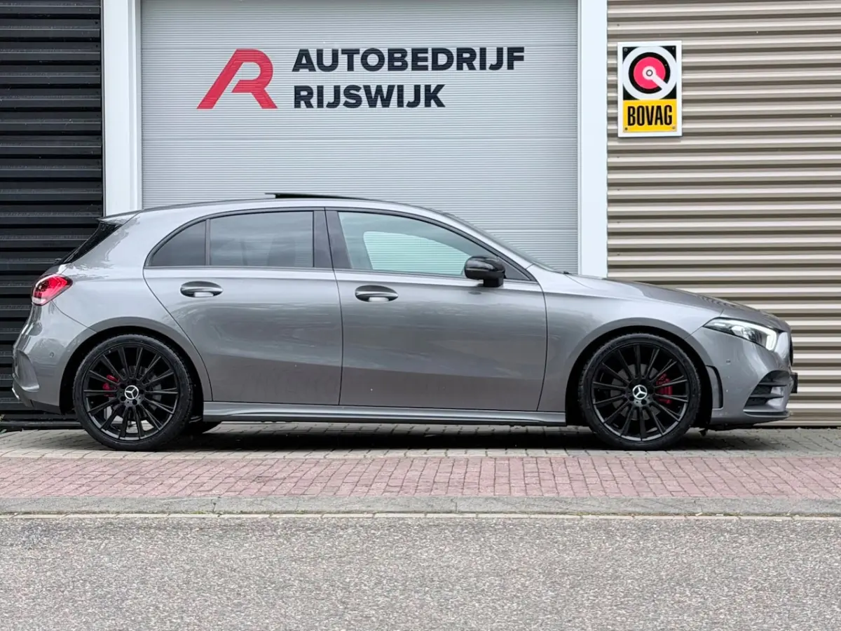 200 Launch Edition Premium Plus Pano/Sfeer