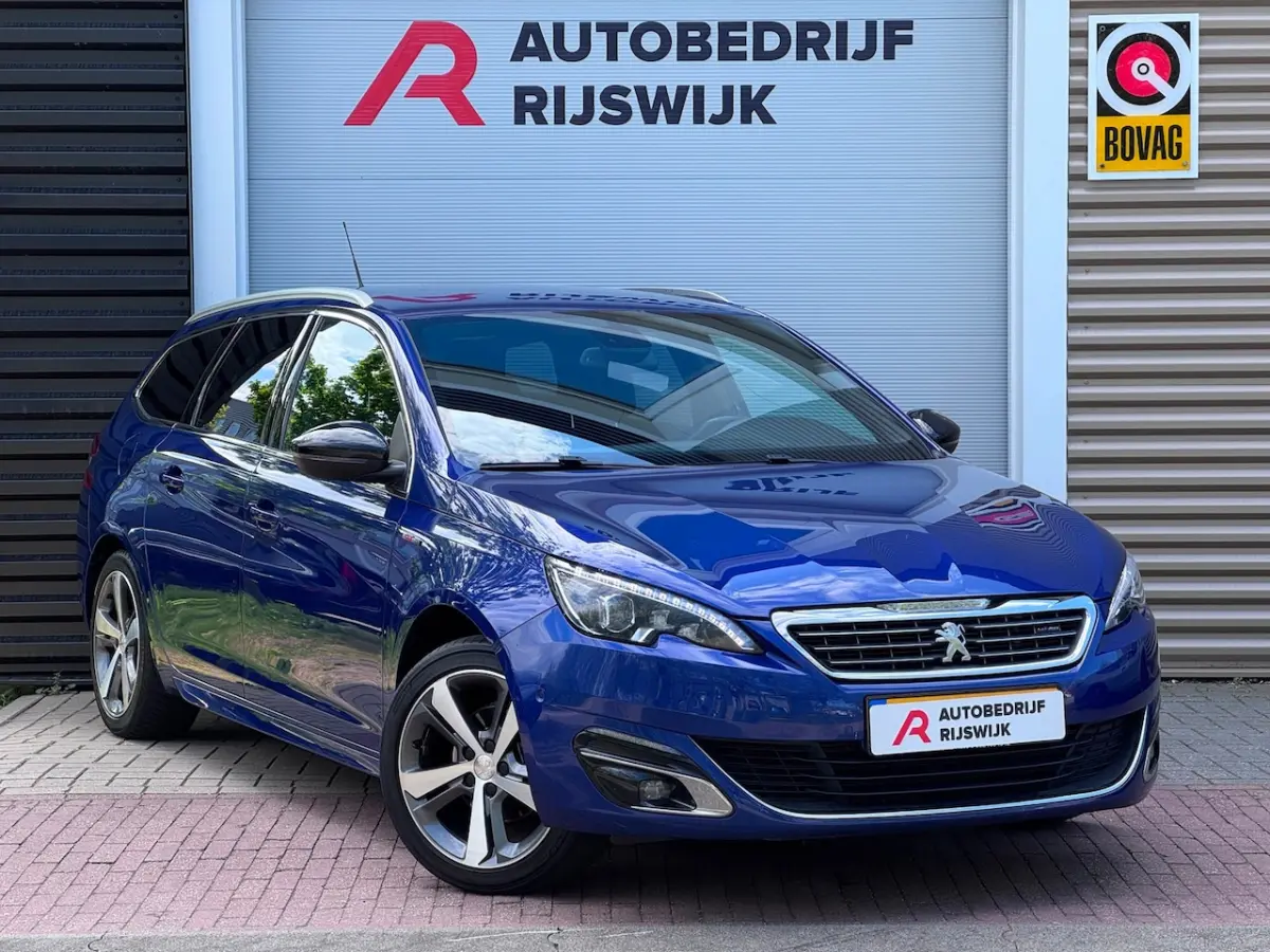 1.2 PureTech Blue Lease Premium Camera