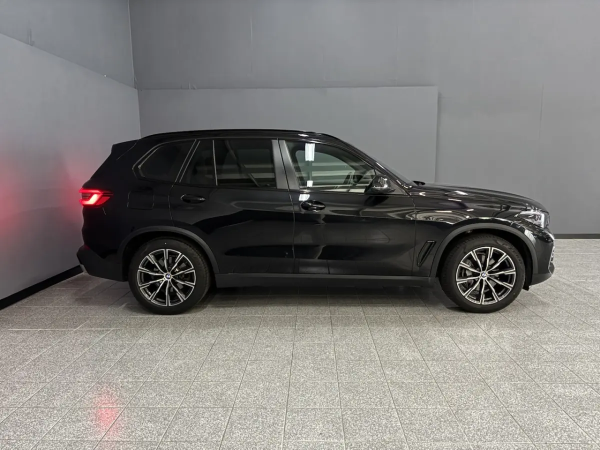 xDrive40i High Executive 7p. Pano|Apple