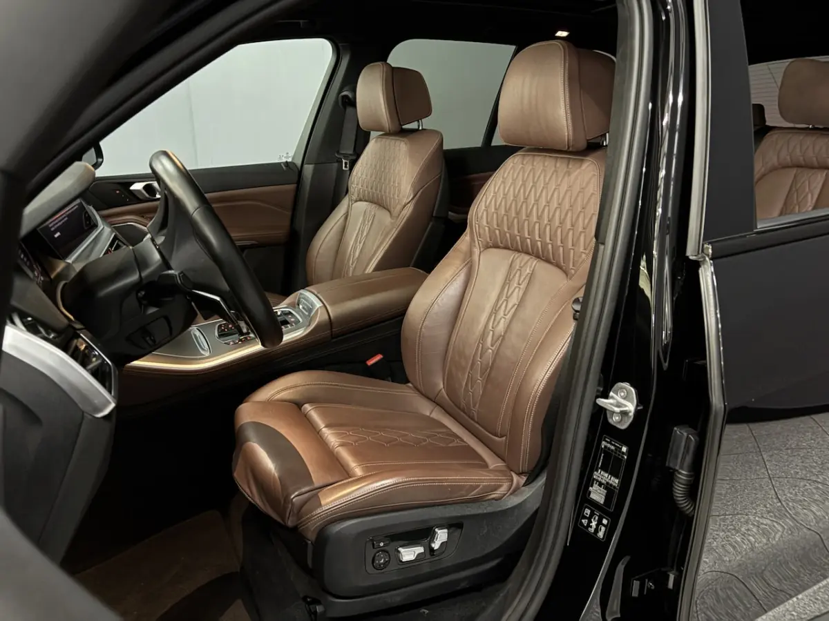 xDrive40i High Executive 7p. Pano|Apple