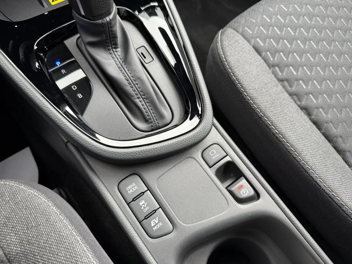 1.5 Hybrid 115 Business Plus Stoel+stuurverwarming