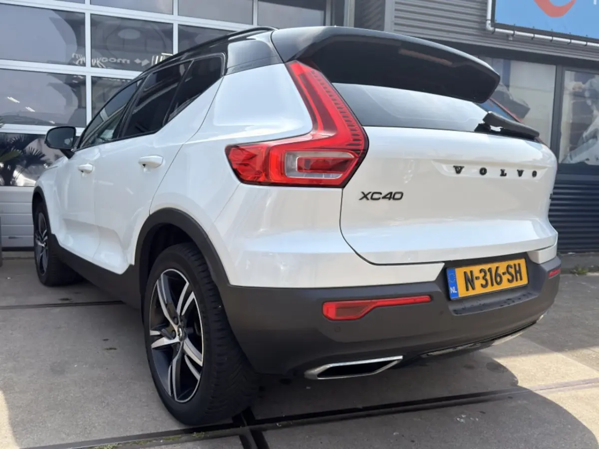 2.0 T4 R-Design Automaat Navi Carplay Inruil mogelijk
