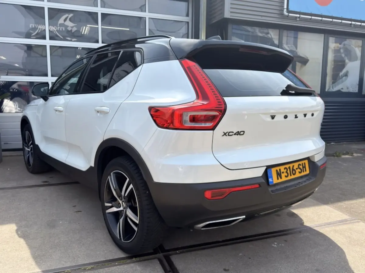 2.0 T4 R-Design Automaat Navi Carplay Inruil mogelijk