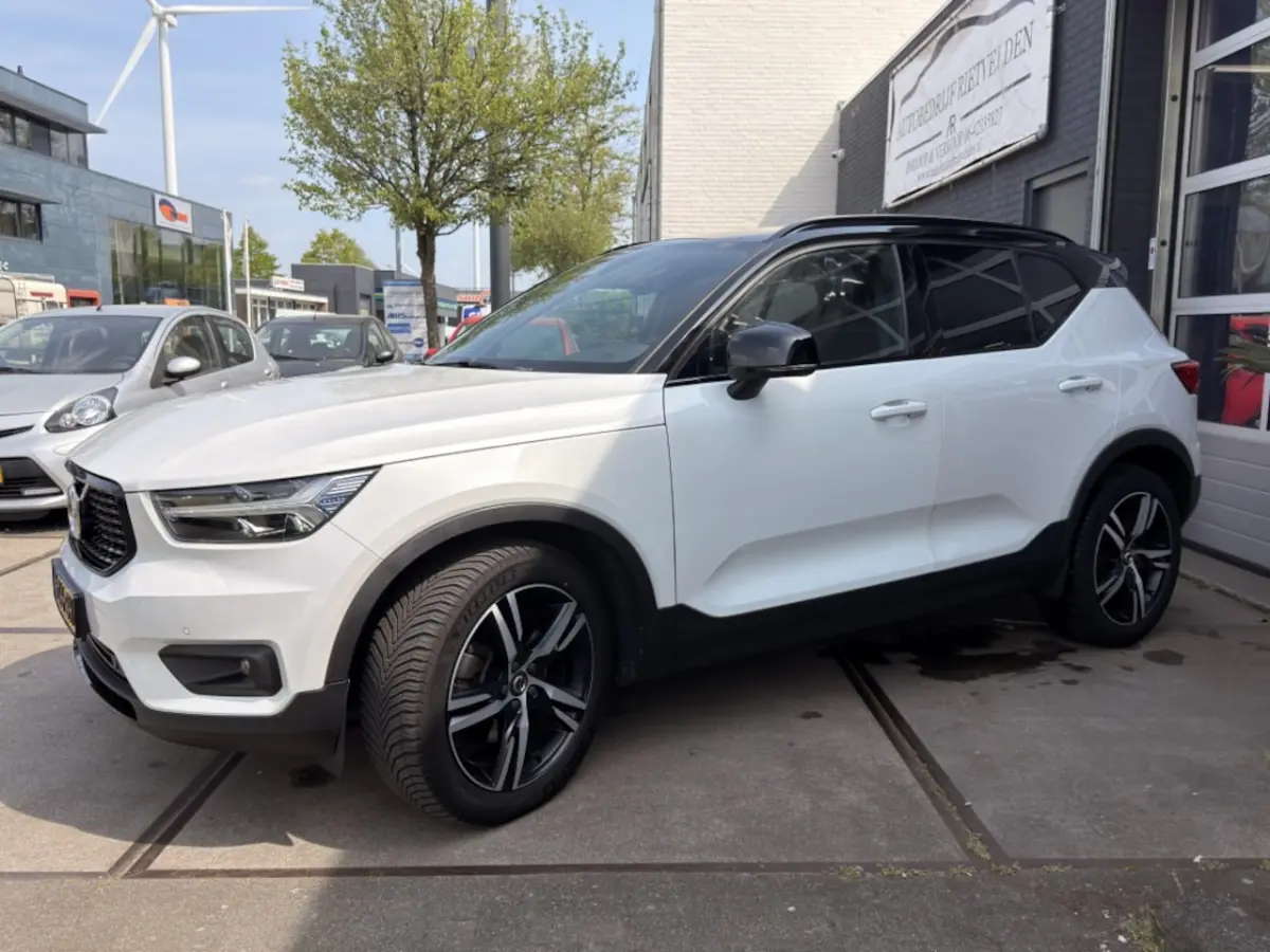 2.0 T4 R-Design Automaat Navi Carplay Inruil mogelijk