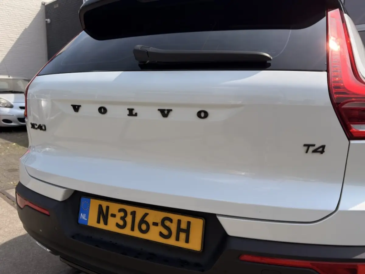 2.0 T4 R-Design Automaat Navi Carplay Inruil mogelijk