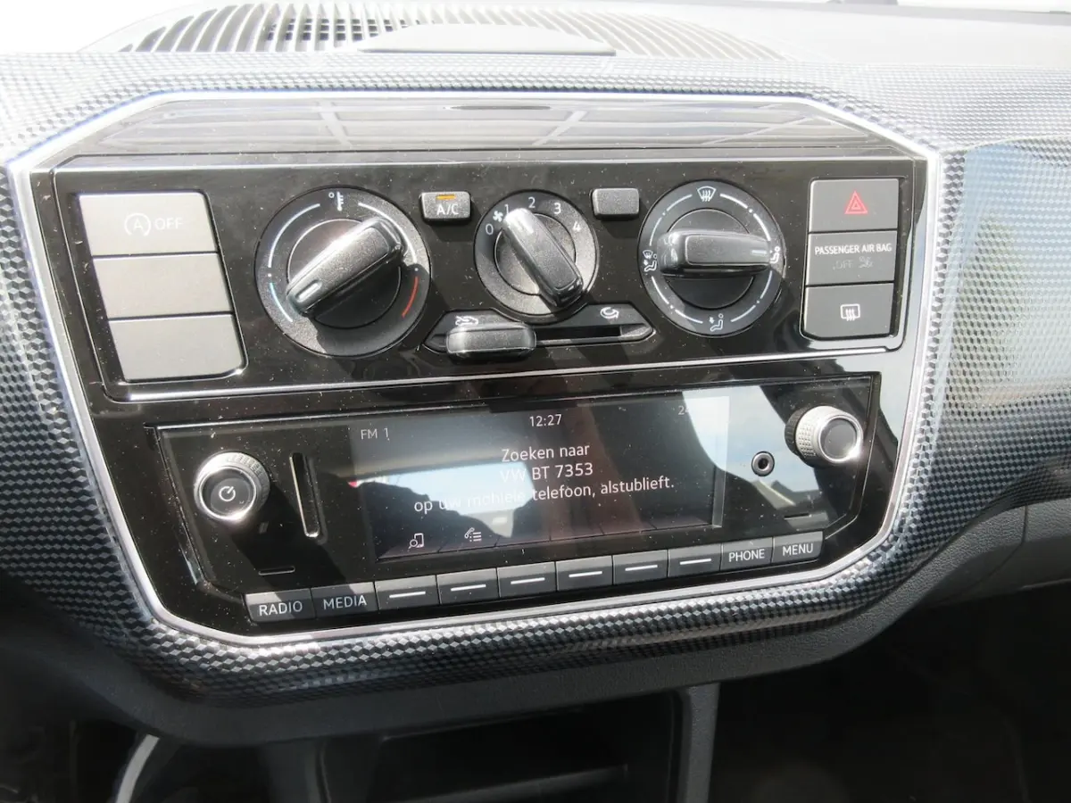 1.0 BMT move up / Airco / Audio / Telefoon