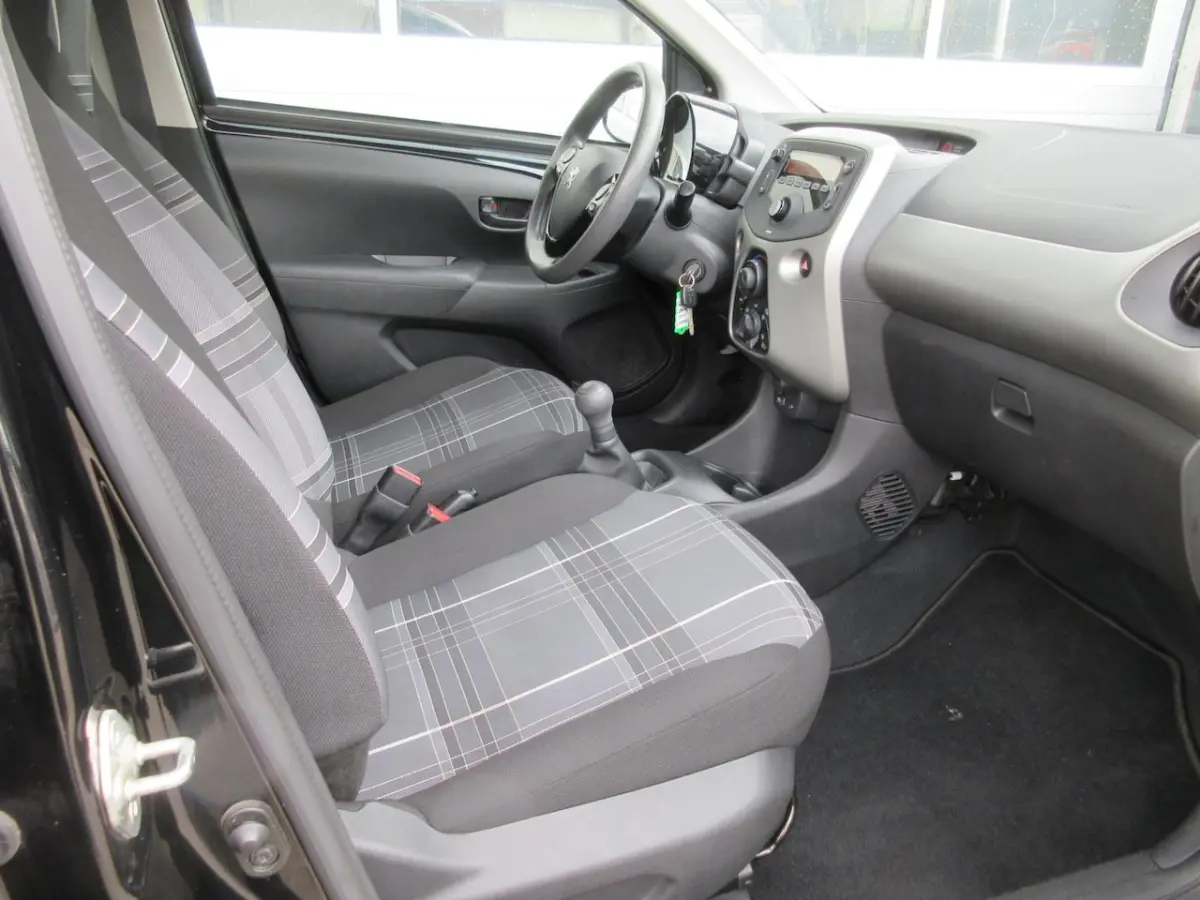 1.0 e-VTi Active / Audio / Airco / C.V