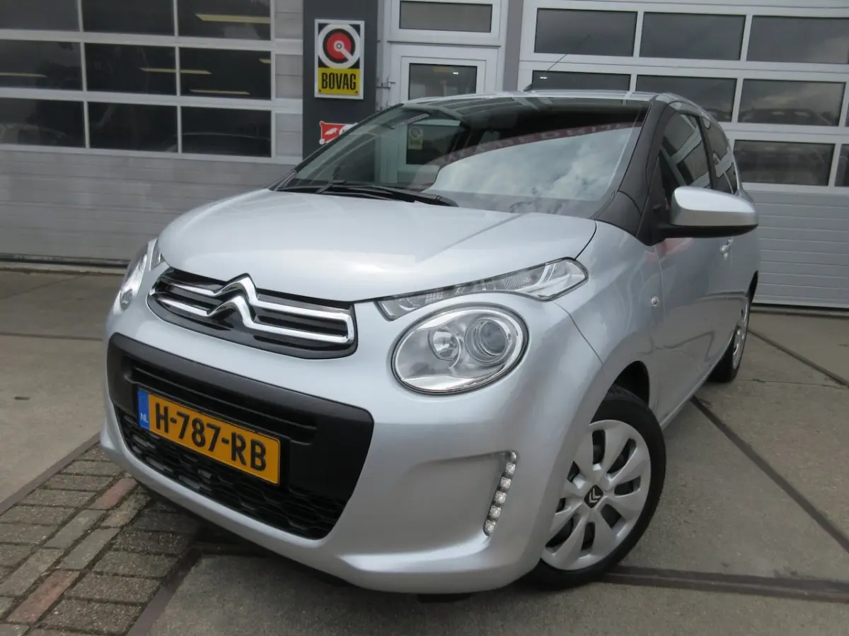 1.0 VTi Feel / Airco / Donker Glas / C.V. / Audio