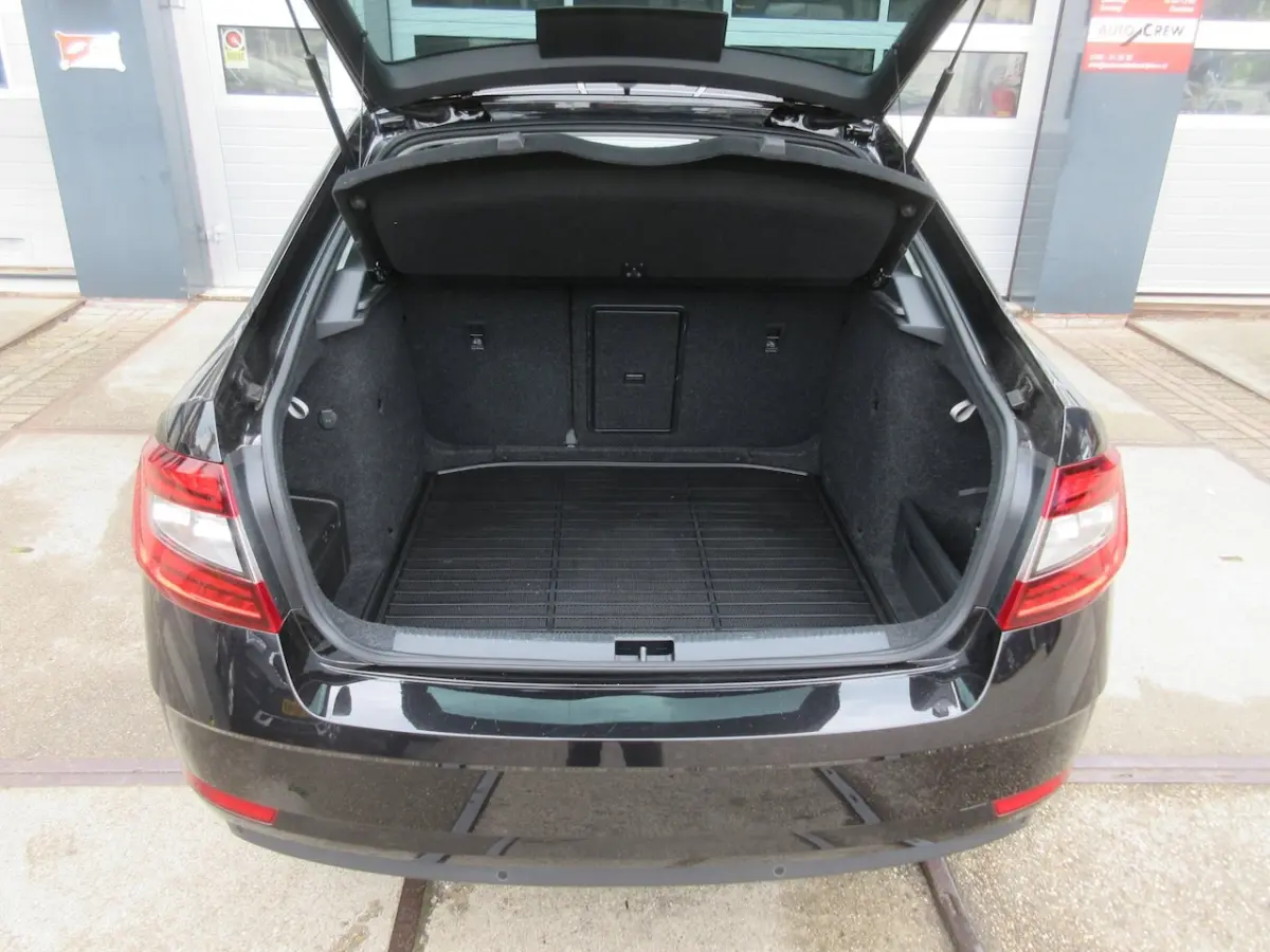 1.0 TSI Style Business / Navi / PDC / Carplay