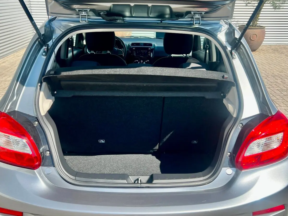 1.2 Instyle | AUTOMAAT | CARPLAY | STOELVERW. | NAVIGATIE | AIRCO