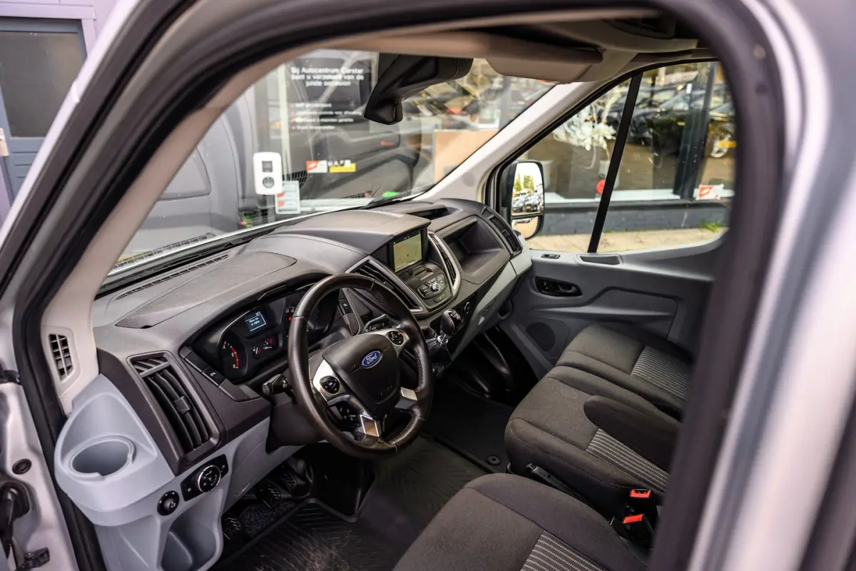 |Airco|Navi|Cruise|Pdc 310 2.0 TDCI L2H2 Ambiente